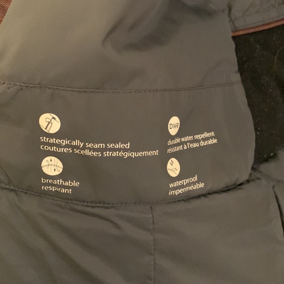 Lolë parka coat snow ski coat, size S - Picture 9 of 9